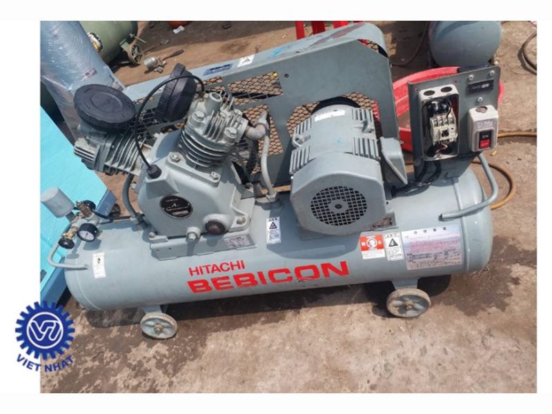 máy nén khí piston Hitachi tiết kiệm điện không?